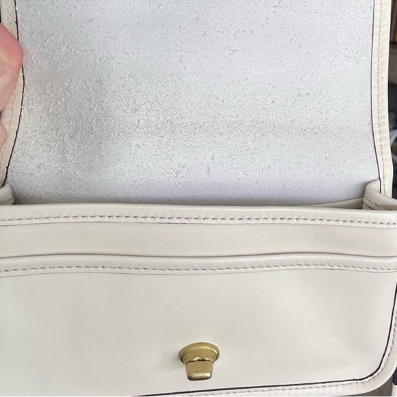 COACH Vintage Dinky Pouch Sling Back Off White/Ivory Crossbody Bag Rare - Picture 3 of 16